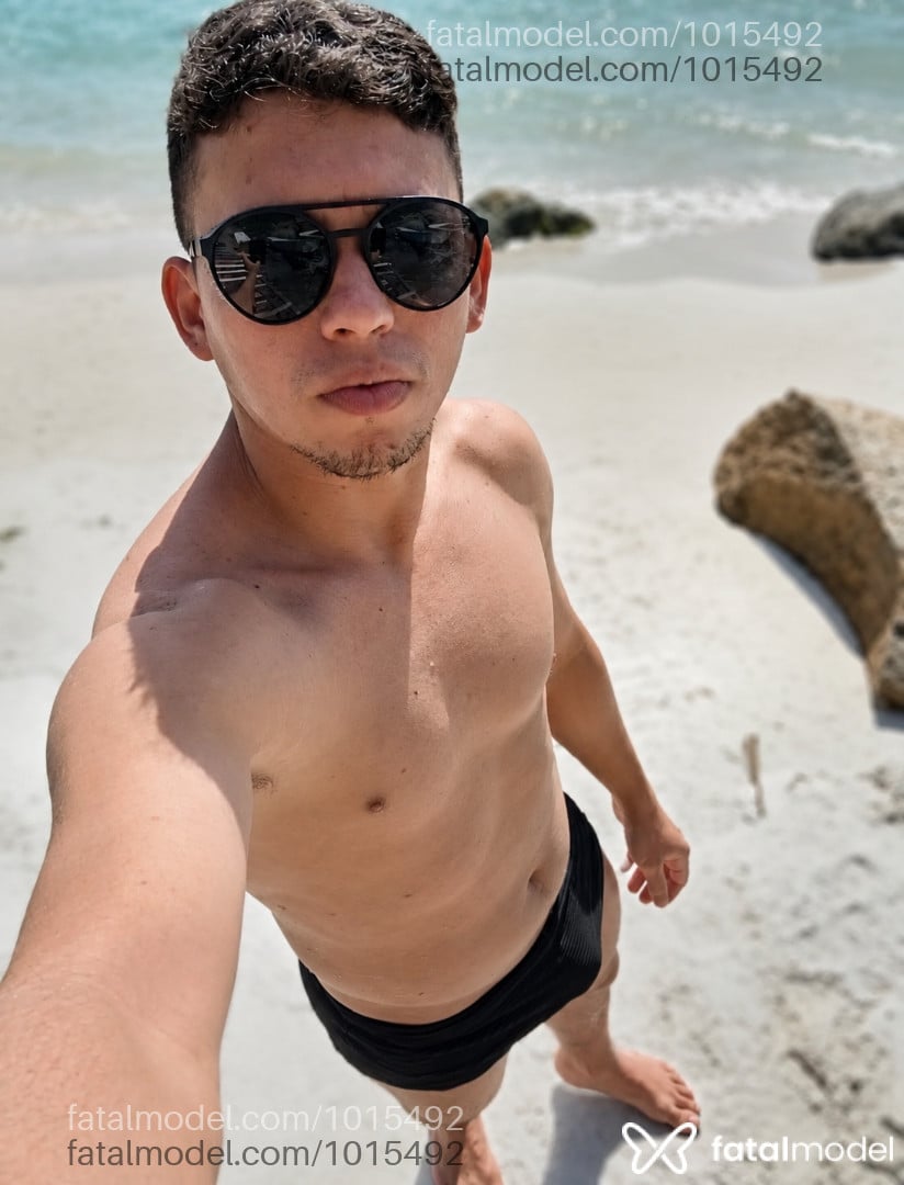 Acompanhante homem morena (o) de olhos pretos em Cabo Frio - Kelvin