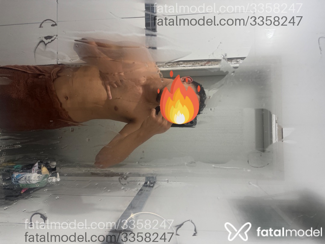 Acompanhante homem com cabelo castanho de olhos castanhos em Cariacica - Gustavo