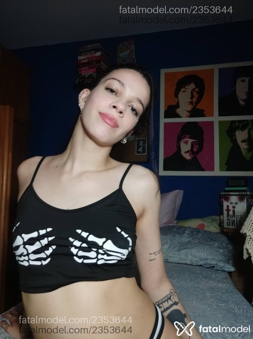 Acompanhante mulher com cabelo castanho de olhos castanhos em Goiânia - Angel