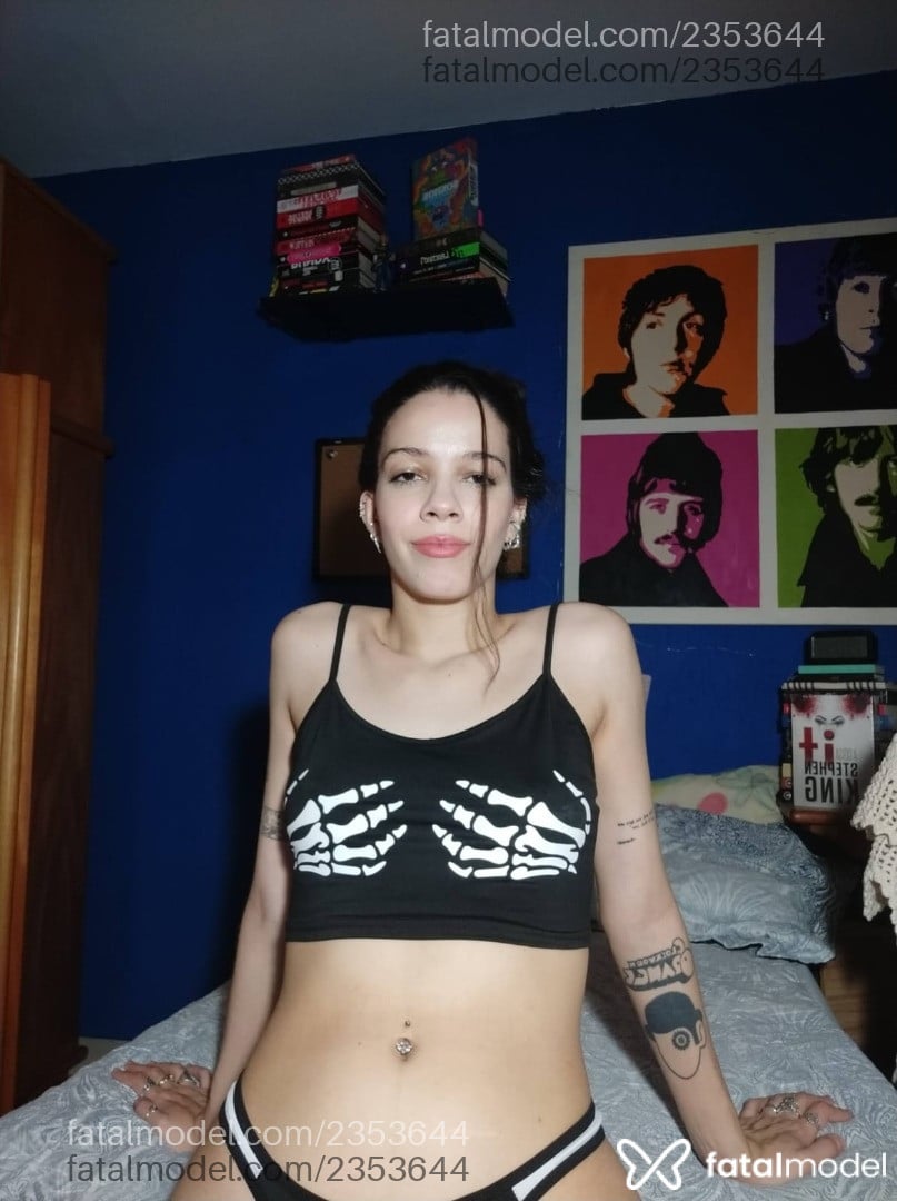 Acompanhante mulher com cabelo castanho de olhos castanhos em Goiânia - Angel