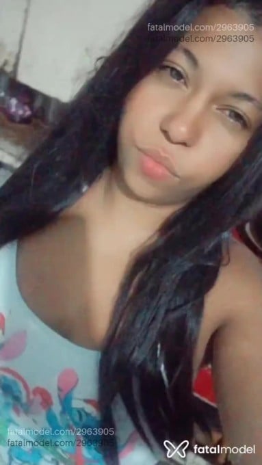 Acompanhante mulher com cabelo castanho de olhos castanhos - Mah Tigrinha Acompanhante mulher com cabelo castanho de olhos castanhos - Mah Tigrinha