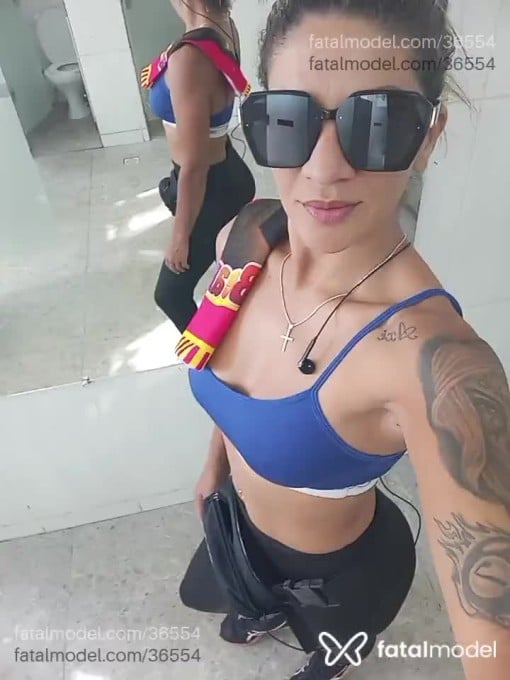 Acompanhante mulher loira (o) de olhos mel em Guarapari - Mel Lisboa