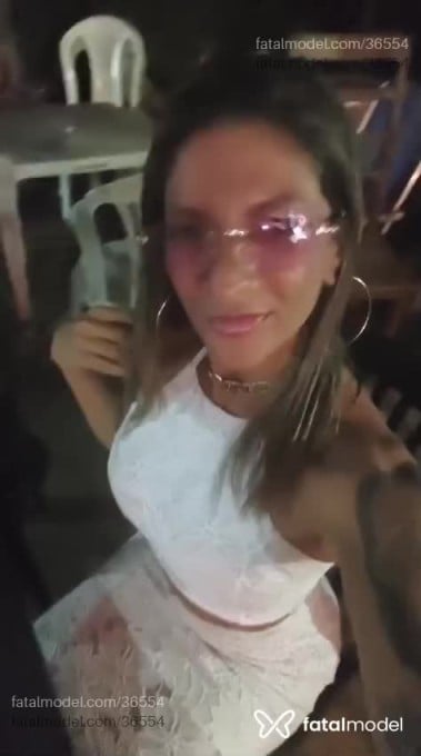 Acompanhante mulher loira (o) de olhos mel em Guarapari - Mel Lisboa