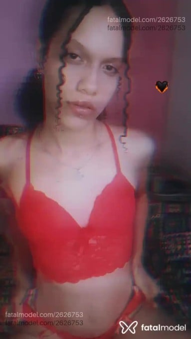 Acompanhante mulher com cabelo castanho de olhos castanhos - Luana Acompanhante mulher com cabelo castanho de olhos castanhos - Luana