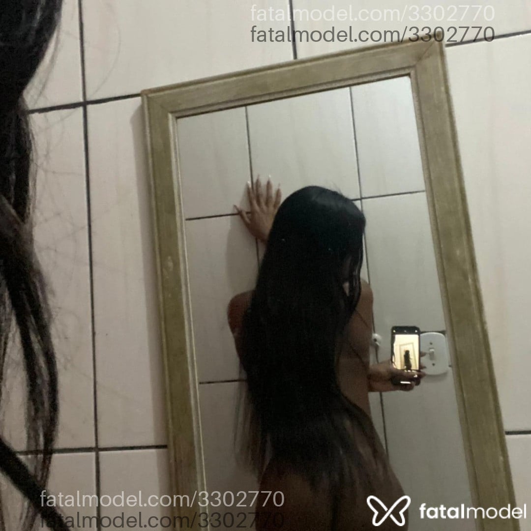 Acompanhante mulher trans morena (o) de olhos castanhos em Rio de Janeiro - Imola