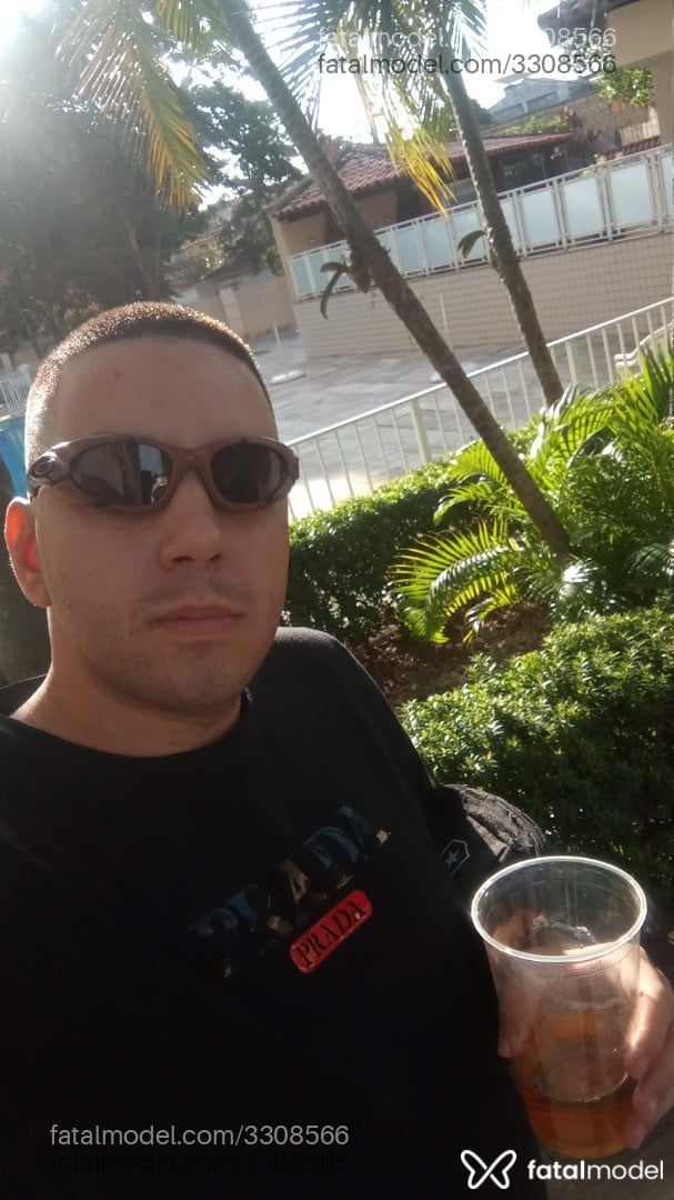 Acompanhante homem sem cabelo de olhos pretos em Rio de Janeiro - Vinícius Luan