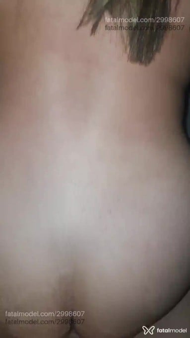 Acompanhante mulher loira (o) de olhos castanhos em Virtual - Beatriz