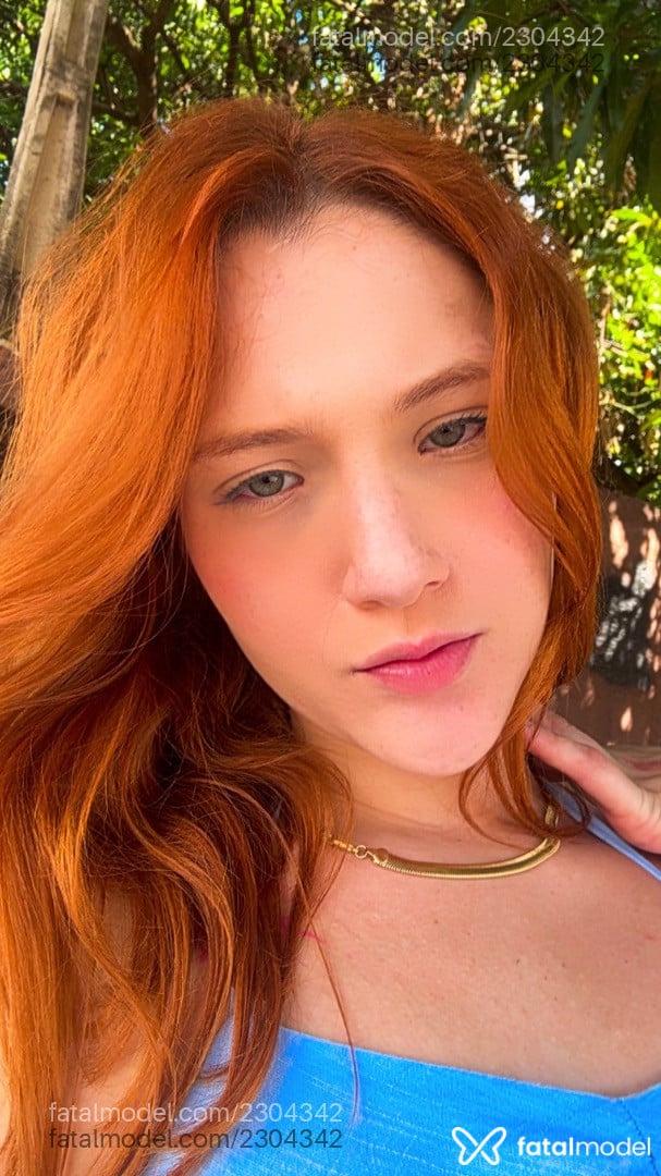 Acompanhante mulher ruiva (o) de olhos verdes em São José do Rio Preto - Lara Beatriz