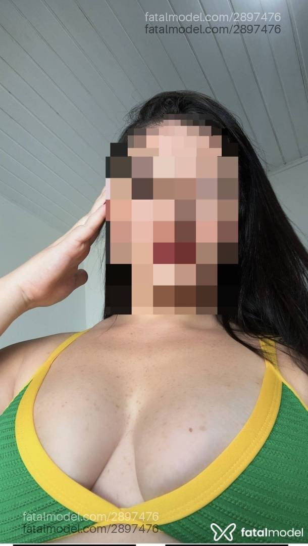 Acompanhante mulher com cabelo castanho de olhos castanhos em Eunápolis - Bella