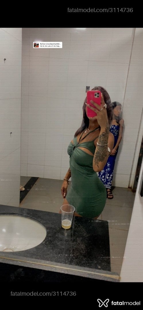 Acompanhante mulher com cabelo castanho de olhos castanhos em Goiânia - Marina