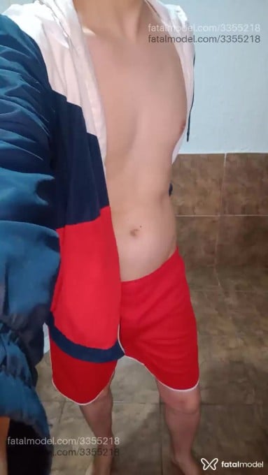 Acompanhante homem com cabelo castanho de olhos mel em Porto Alegre Acompanhante homem com cabelo castanho de olhos mel em Porto Alegre - Gzao