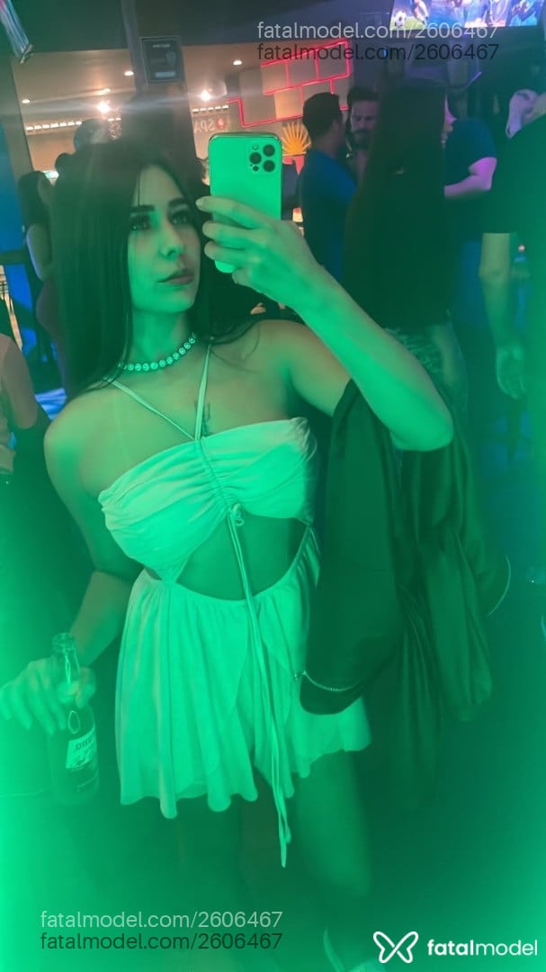 Acompanhante mulher morena (o) de olhos castanhos em Nova Serrana - Lays