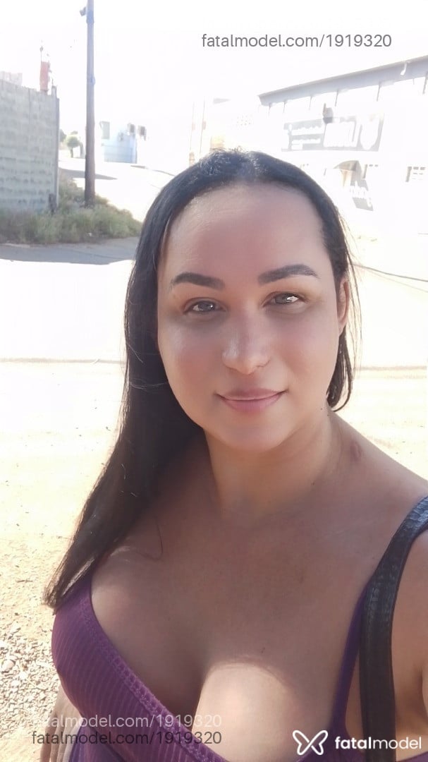 Acompanhante mulher trans morena (o) de olhos verdes em São Carlos - camila Rocha