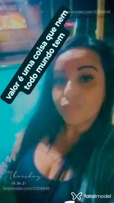 Acompanhante mulher morena (o) de olhos pretos em Penha - María