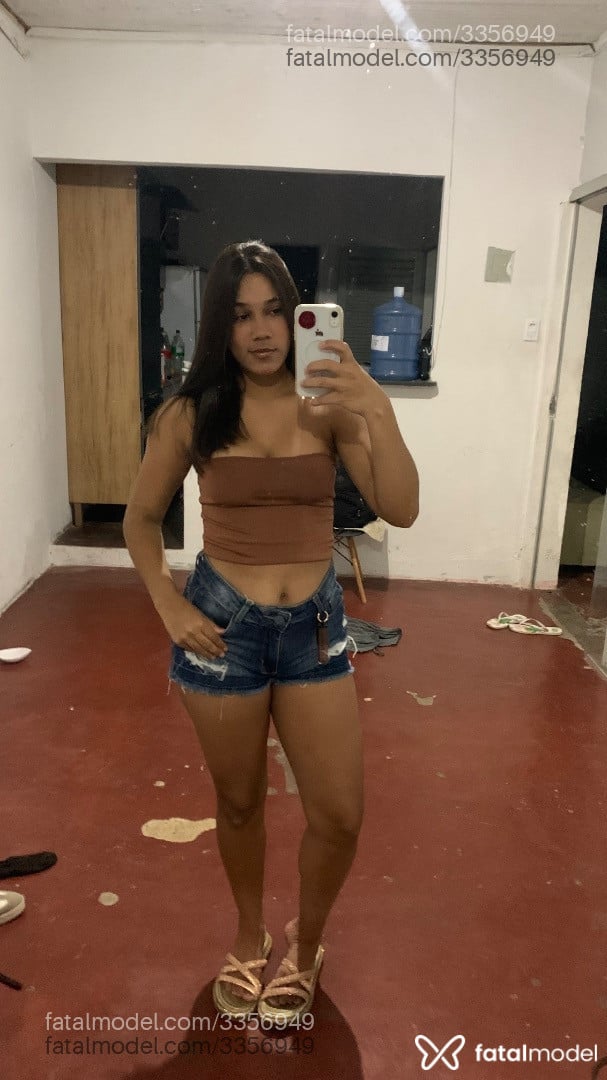 Acompanhante mulher morena (o) de olhos pretos em Nazário Acompanhante mulher morena (o) de olhos pretos em Nazário - Andressa Souza