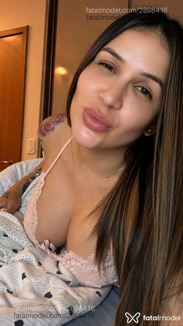 Acompanhante mulher morena (o) de olhos mel em Sinop - Manu Goiana