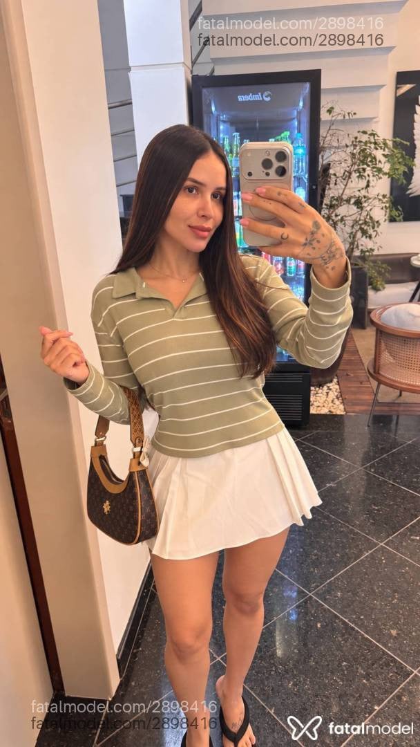Acompanhante mulher morena (o) de olhos mel - Manu Goiana