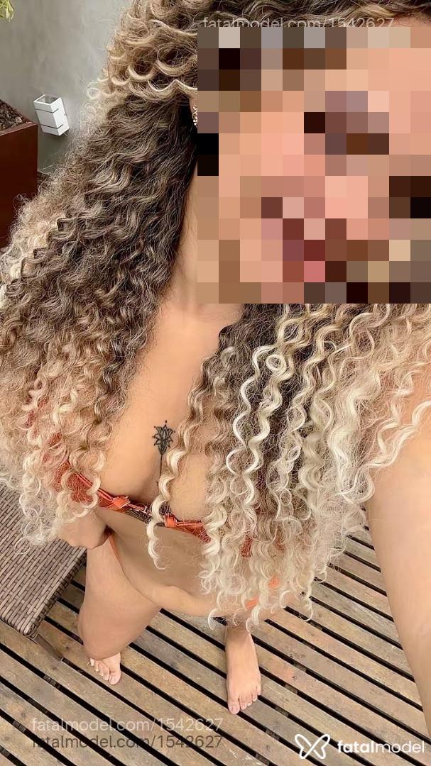 Acompanhante mulher com cabelo castanho de olhos castanhos em Campos dos Goytacazes - Mariah