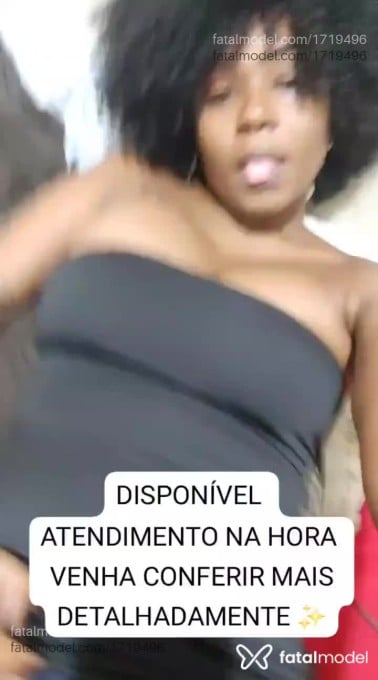 Acompanhante mulher com cabelo colorido de olhos castanhos em Virtual Acompanhante mulher com cabelo colorido de olhos castanhos em Virtual - Nicky Silva