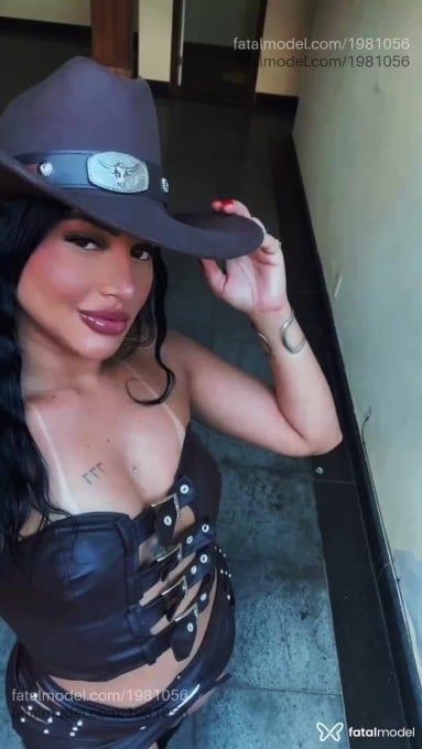 Acompanhante mulher morena (o) de olhos castanhos em Caratinga - Nath