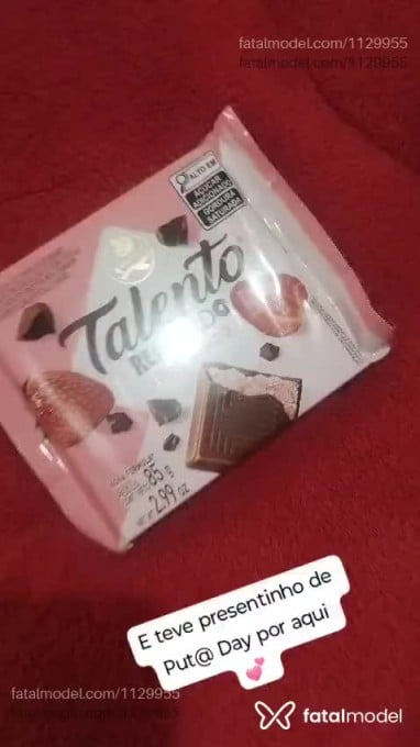 Acompanhante mulher com cabelo castanho de olhos azuis em Pelotas - Afrodite