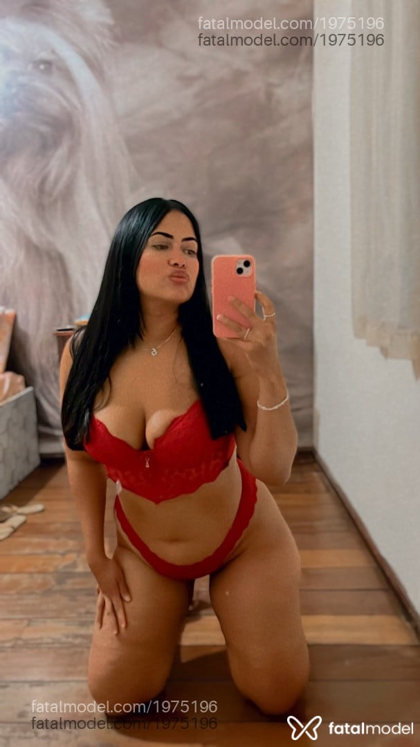 Acompanhante mulher com cabelo castanho de olhos castanhos em Sete Lagoas - Juliana