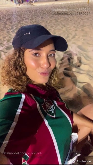 Acompanhante mulher loira (o) de olhos verdes em Rio de Janeiro - Cristal