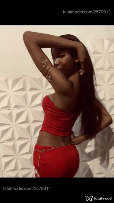 Acompanhante mulher trans morena (o) de olhos pretos em Belo Horizonte - Júlia