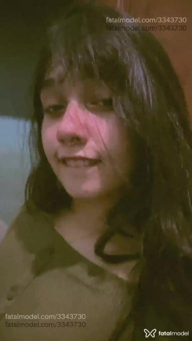 Acompanhante mulher morena (o) de olhos castanhos em Virtual - Vickbee