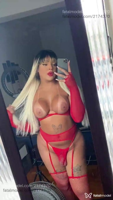 Acompanhante mulher trans loira (o) de olhos castanhos em Juiz de Fora - Rayane Jesus
