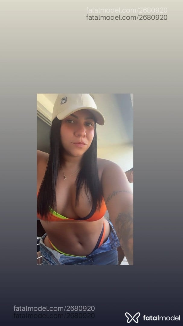 Acompanhante mulher com cabelo castanho de olhos castanhos em Maceió Acompanhante mulher com cabelo castanho de olhos castanhos em Maceió - Kellynha