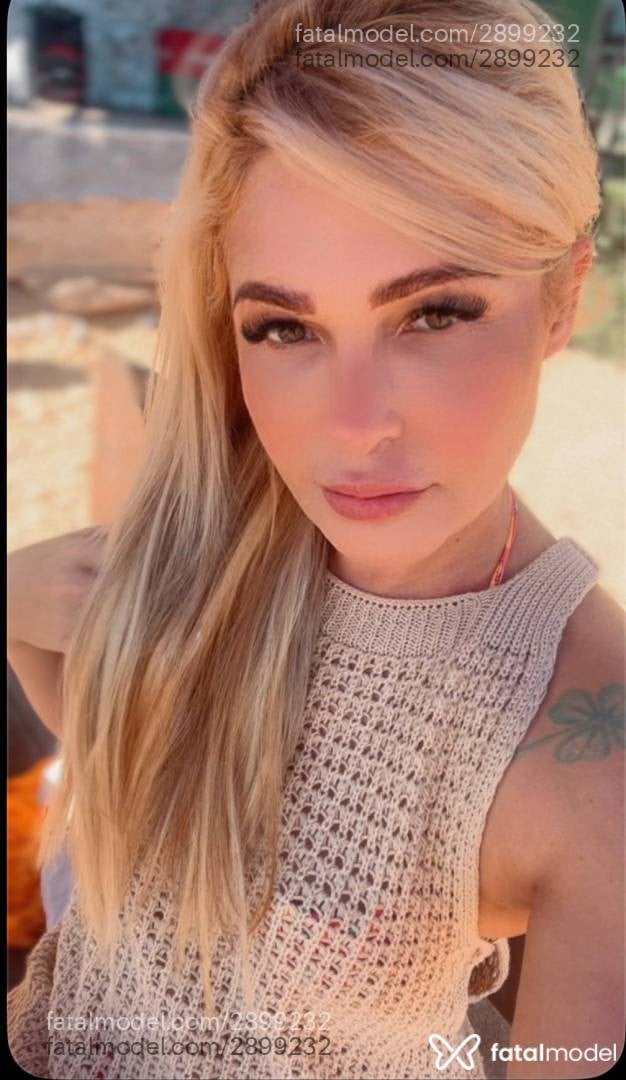 Acompanhante mulher loira (o) de olhos verdes em Cachoeiro de Itapemirim - Angel