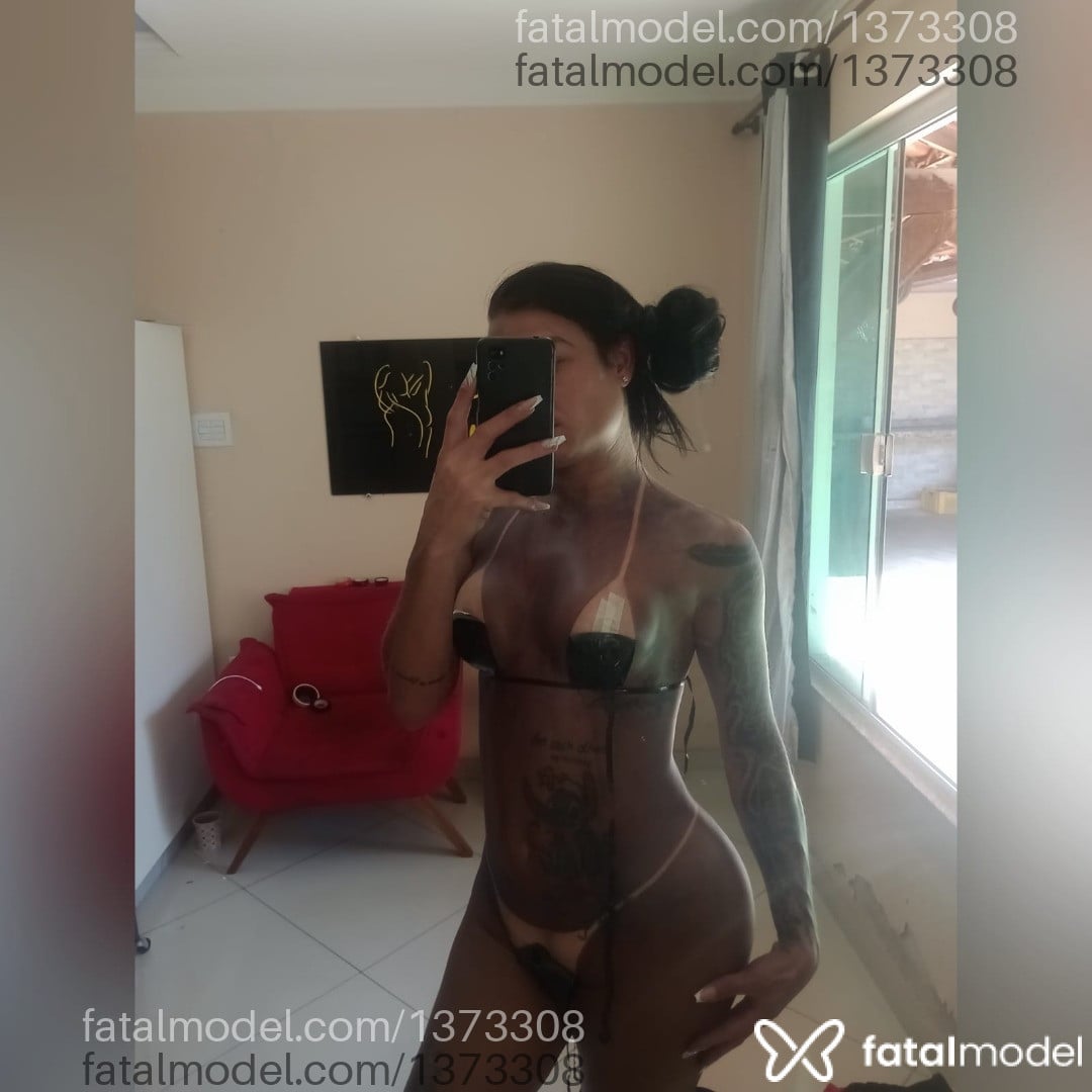 Acompanhante mulher trans loira (o) de olhos castanhos em Nova Friburgo - Mikaelly kleynny