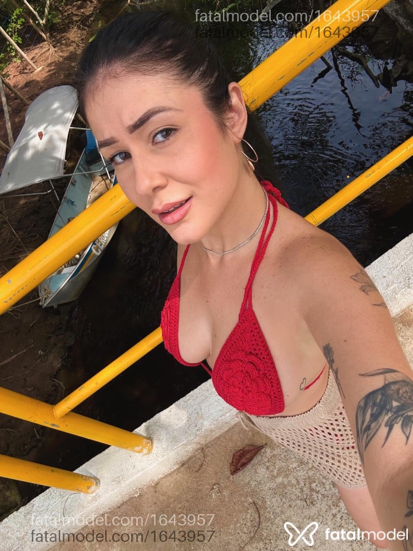 Acompanhante mulher morena (o) de olhos castanhos em Vila Velha - Anny