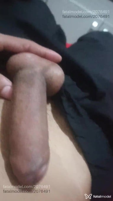 Acompanhante homem morena (o) de olhos castanhos em Belo Horizonte - Kevin
