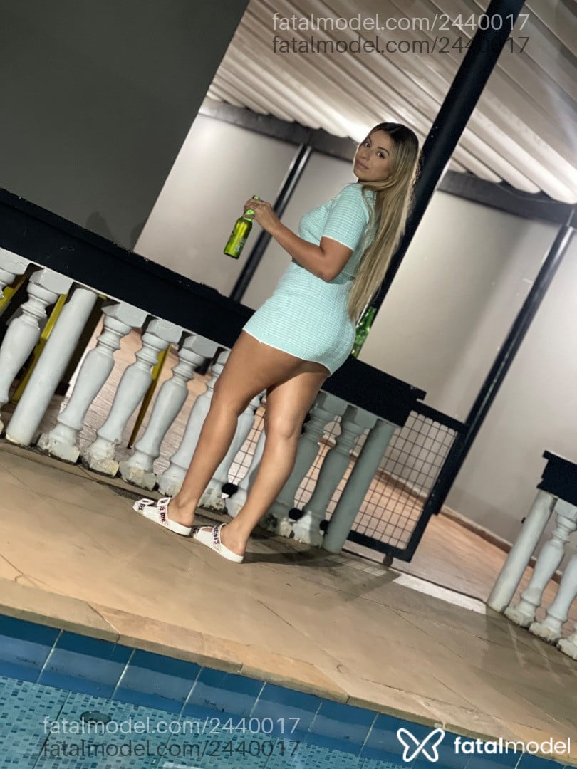 Acompanhante mulher com cabelo castanho de olhos castanhos em Descalvado Acompanhante mulher com cabelo castanho de olhos castanhos em Descalvado - Gabi Yoko
