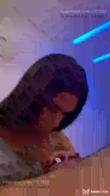 Acompanhante mulher trans loira (o) de olhos mel em Atibaia - Niccc