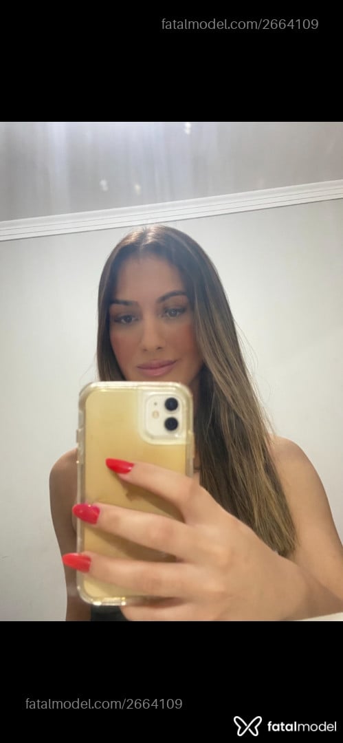 Acompanhante mulher trans loira (o) de olhos castanhos em Vila Velha - Larissa