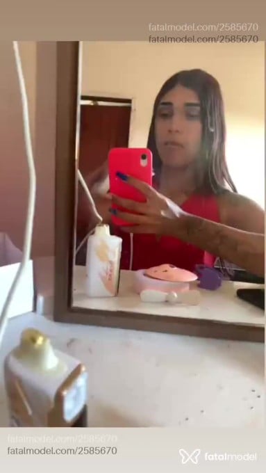 Acompanhante mulher trans ruiva (o) de olhos castanhos em Birigui - Larissa