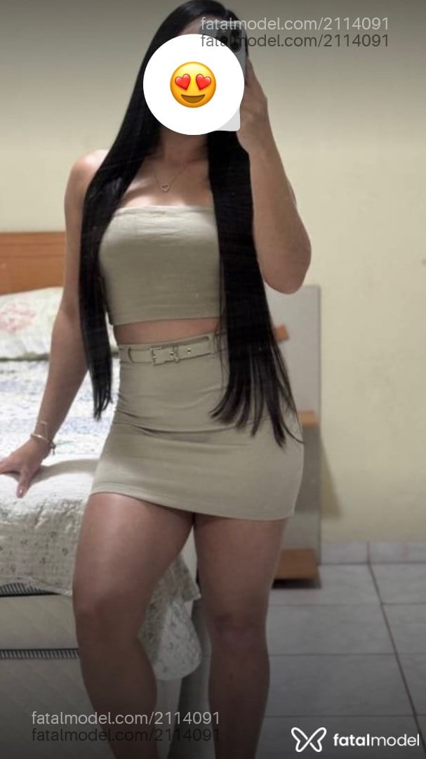 Acompanhante mulher morena (o) de olhos pretos - Bella