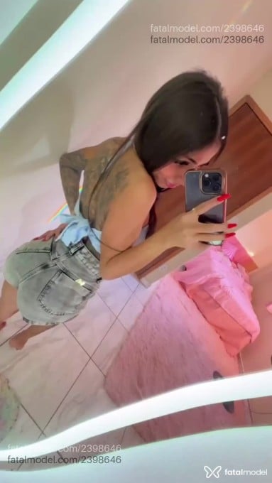 Acompanhante mulher trans morena (o) de olhos mel em Araçatuba Acompanhante mulher trans morena (o) de olhos mel em Araçatuba - Alexa Almeida