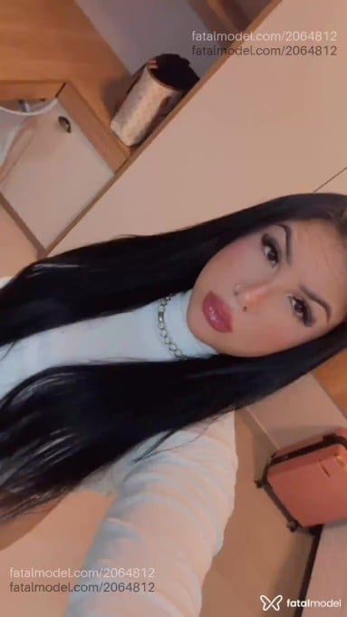 Acompanhante mulher morena (o) de olhos castanhos em Cotia - Mirella