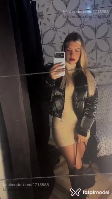 Acompanhante mulher com cabelo castanho de olhos castanhos em Gravataí - Lauren