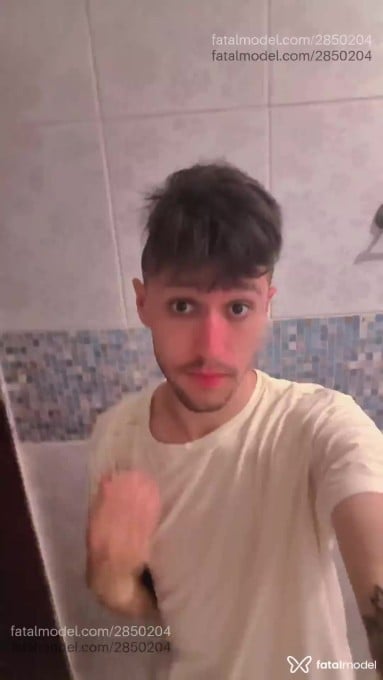Acompanhante homem com cabelo castanho de olhos castanhos em Belo Horizonte - Luckzin