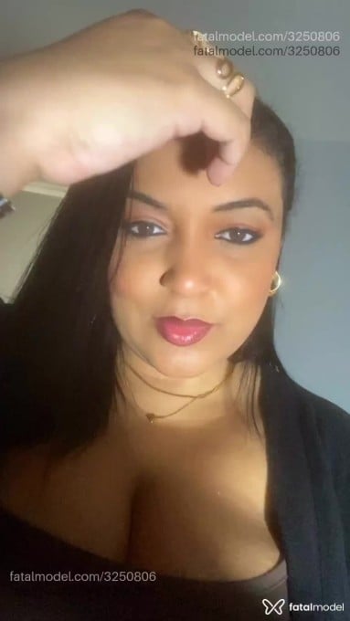 Acompanhante mulher morena (o) de olhos mel em Virtual - Jade Lima