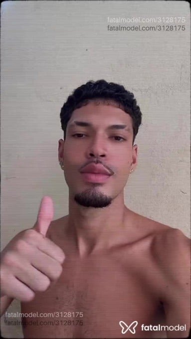 Acompanhante homem morena (o) de olhos castanhos em Vitória - Kesley