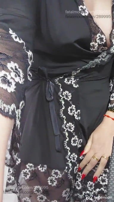 Acompanhante mulher loira (o) de olhos azuis - Gabriela Acompanhante mulher loira (o) de olhos azuis - Gabriela