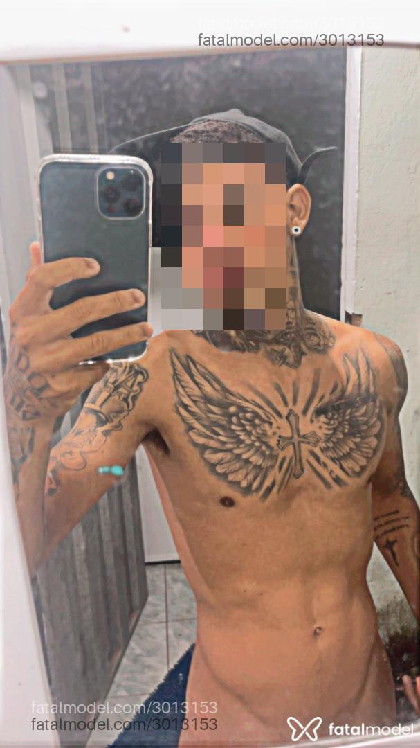 Acompanhante homem com cabelo castanho de olhos castanhos em Virtual - Dwa