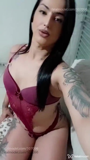 Acompanhante mulher trans morena (o) de olhos castanhos em Guarapuava Acompanhante mulher trans morena (o) de olhos castanhos em Guarapuava - Agathaa