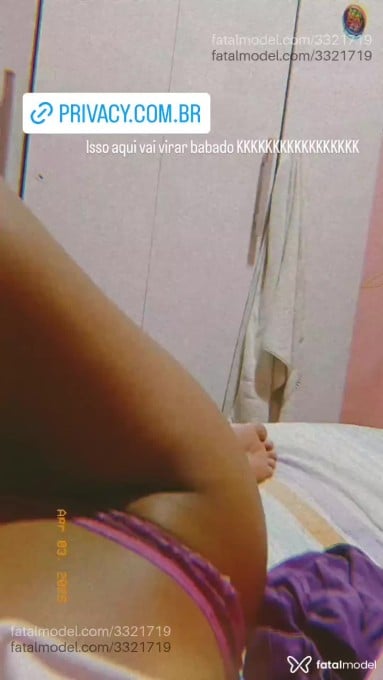 Acompanhante mulher com cabelo castanho de olhos pretos em Eunápolis Acompanhante mulher com cabelo castanho de olhos pretos em Eunápolis - Larissa